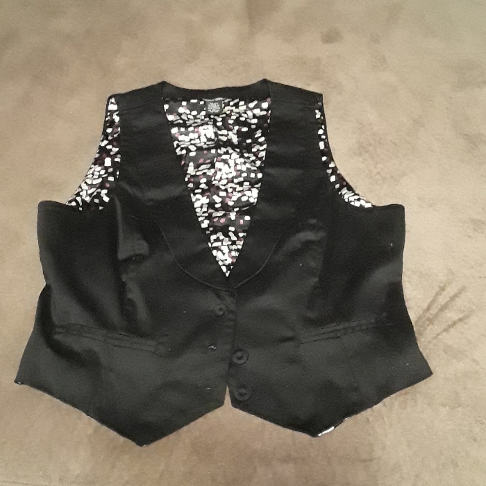 Maurices Black Vest